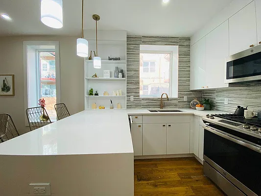 Rented by Doorway NYC, LLC | media 6