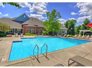 2611 Saint Albans Cir APT 208, Naperville, IL 60564