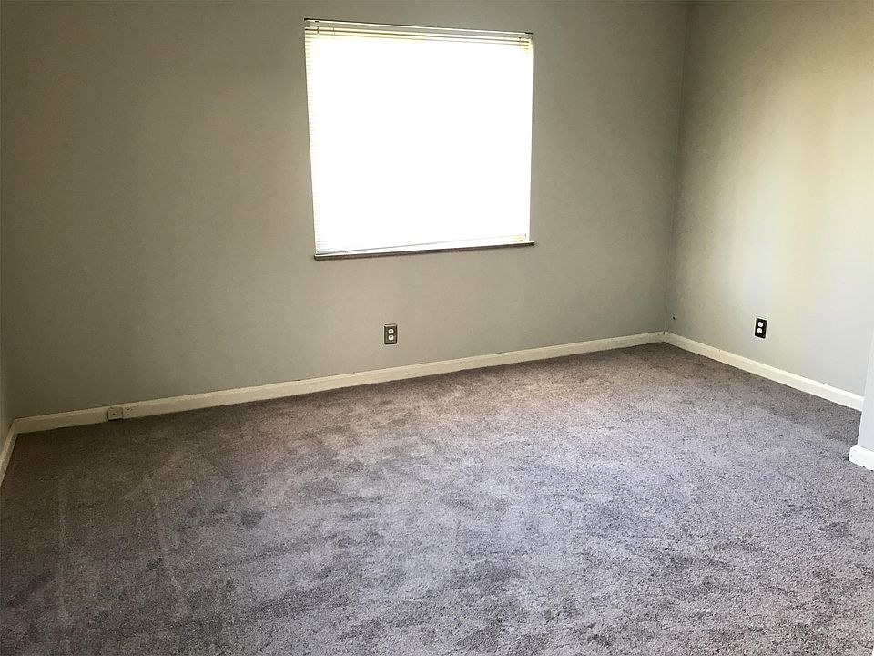 2nd image of 101 Mesa Rd