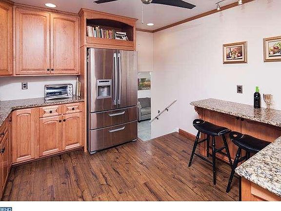 2nd image of 119 Jade Dr