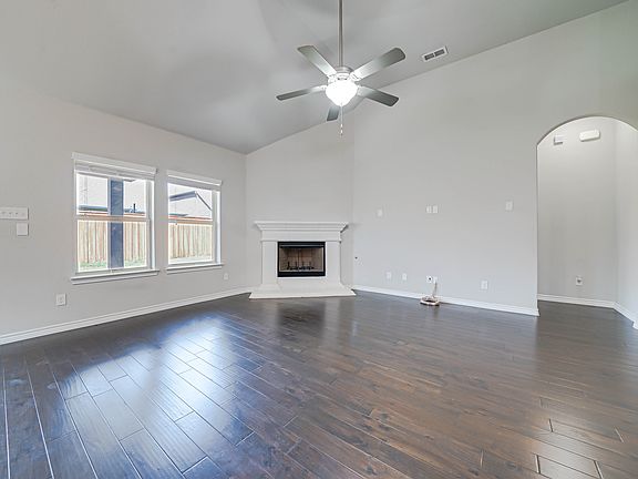 4th image of 945 Lake Cypress Ln