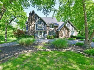 12380 Creekwood Ln, Carmel, IN 46032