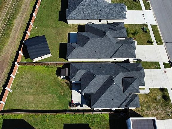 3rd image of 1714 Castillo St