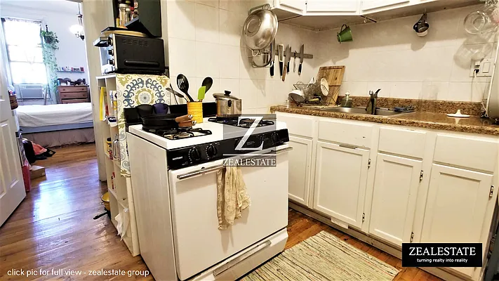 Rented by ZealEstate Group Inc | media 12