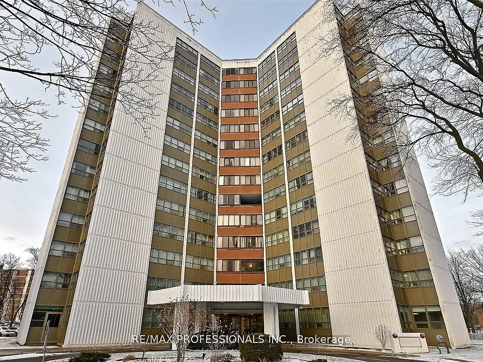 2323 Confederation Pkwy #802