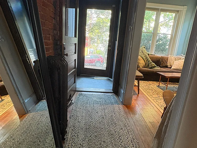 2031 Flagler Pl NW — Photo 3