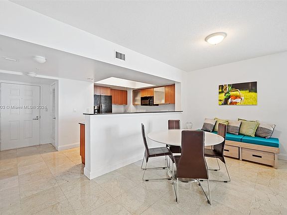 5th image of 16699 Collins Ave APT 2010