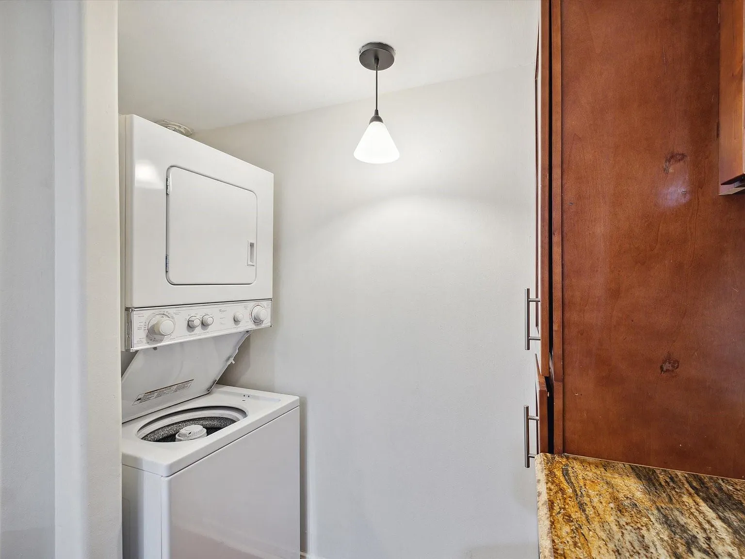 1 bed, 1.0 bath, 707 sqft, $1,450 — Photo 4