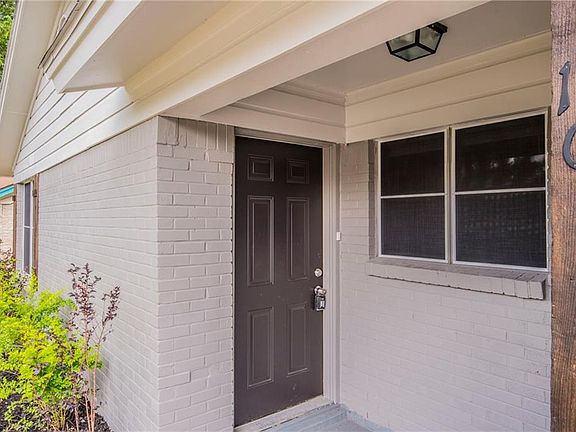 4th image of 1006 Darlene Ln