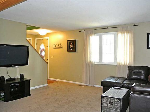 3rd image of 5530 Fayland Dr