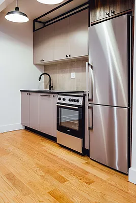 Rented by Nooklyn NYC LLC | media 53