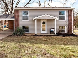 4320 McClay Rd, Saint Charles, MO 63304