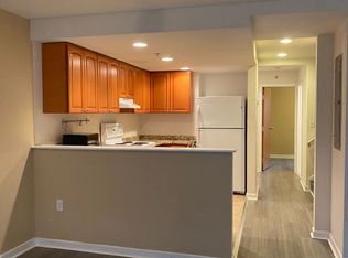 735 Walnut St APT 3, Philadelphia, PA 19106
