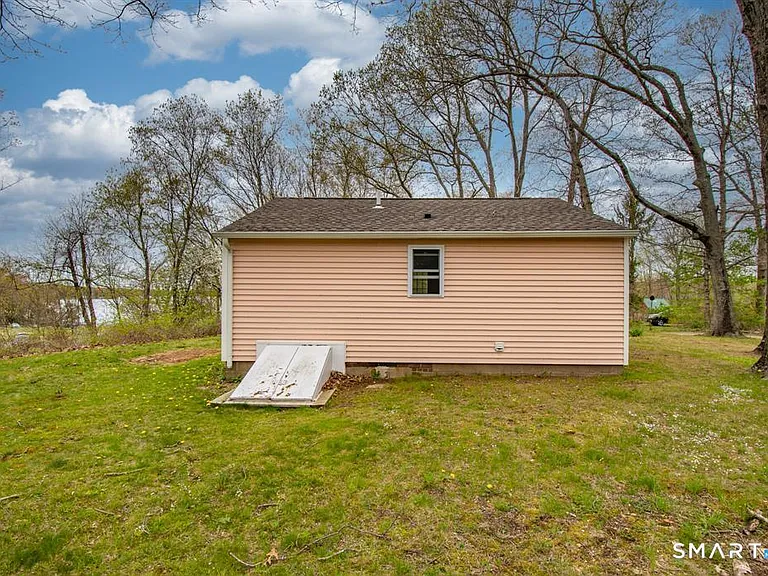 20 Lake View Ave — Photo 5