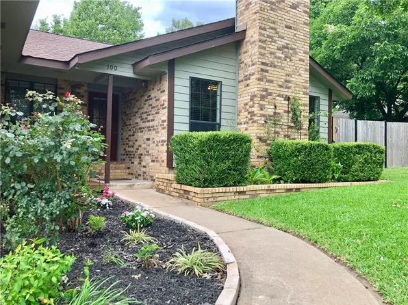 100 Stubblefield Dr, Elgin, TX 78621