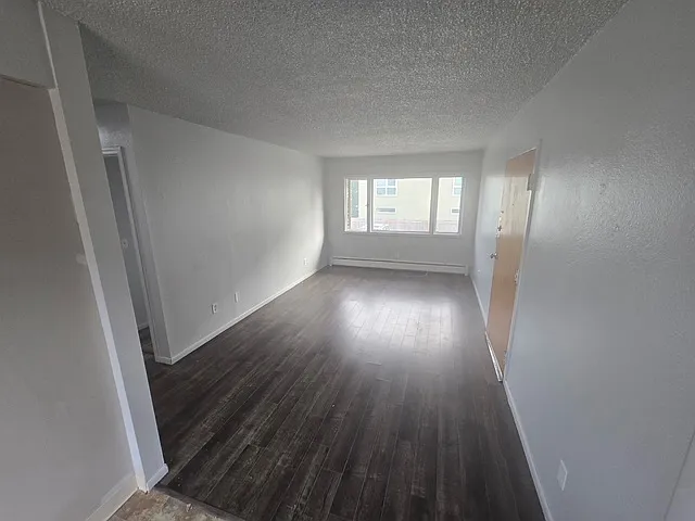 4404 San Roberto Avenue - 1 — Photo 1