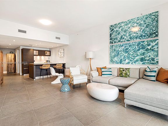 4th image of 200 Biscayne Blvd Way APT 4406