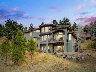 25047 Foothills Dr N, Golden, CO, 80401