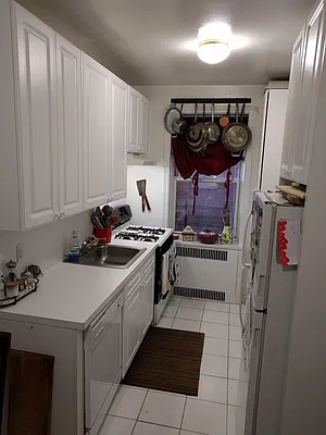 Rented by Chartwell Forest Hills Realty | media 26