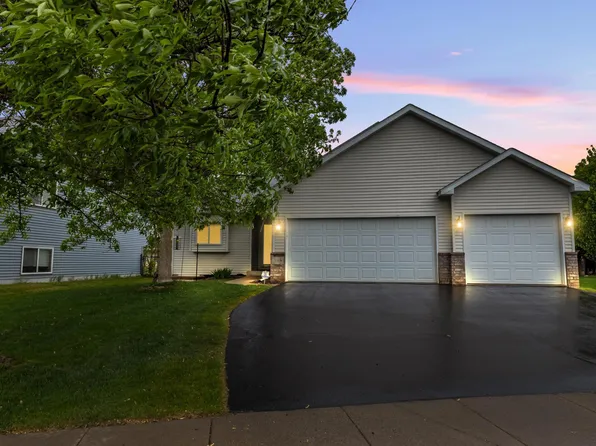 309 9th St, Farmington, MN 55024