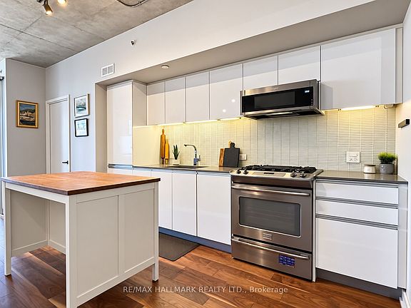 3rd image of 1190 Dundas St E #219