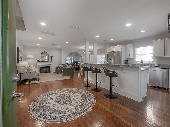 2nd image of 3108 W Villa Rosa St