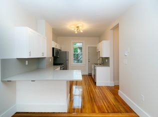 1 Fay Sq APT 3, Chelsea, MA 02150
