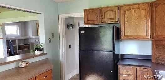 3rd image of 182 Crestwood Ave