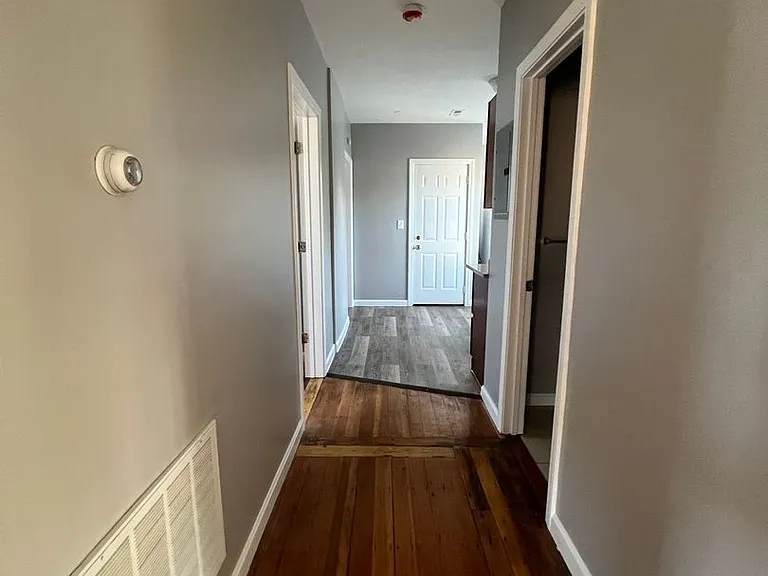 94 Armandine St — Photo 13