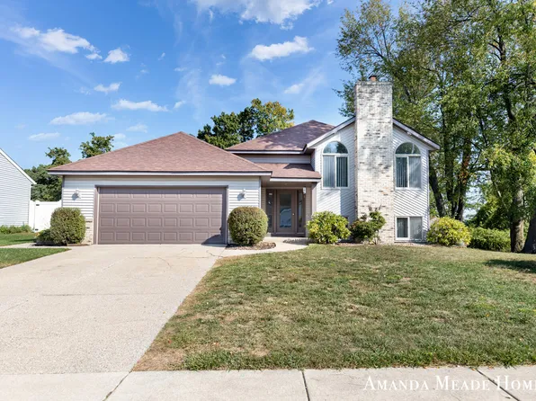 4205 Brookcrest Dr SW, Wyoming, MI 49418