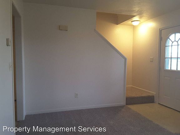 4th image of 1419 Fieldhouse Ave