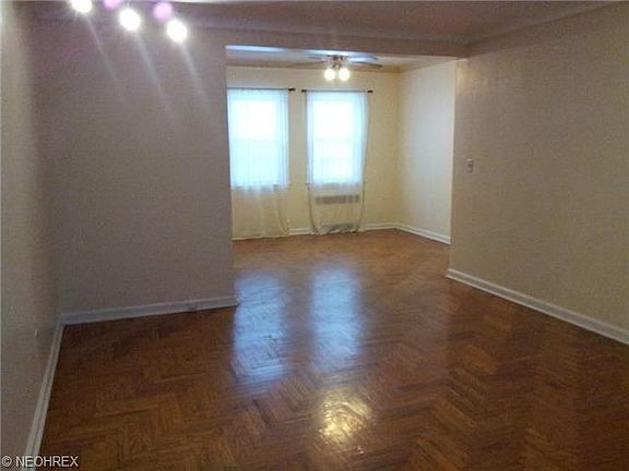 4th image of 15820 Van Aken Blvd APT 408