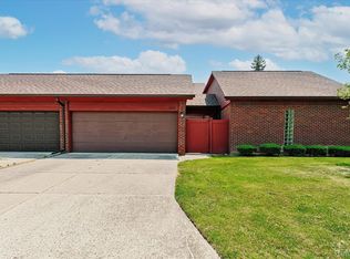 42134 Toddmark Ln, Clinton Township, MI 48038