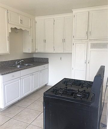 5th image of 1460 N Sepulveda Ave