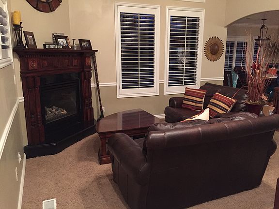 3rd image of 920 E Montana Vista Ln