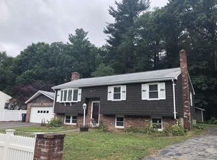 8 Meadow Rd, Medway, MA 02053