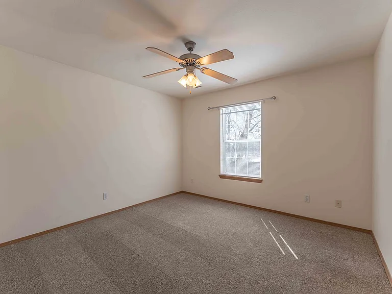 Battlefield Park Apartments — Photo 80