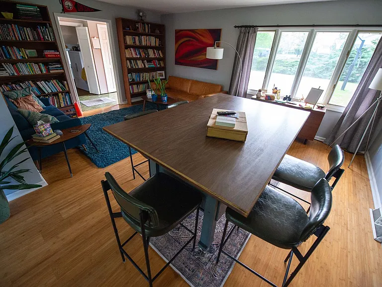 333 S Meadowbrook Dr — Photo 8