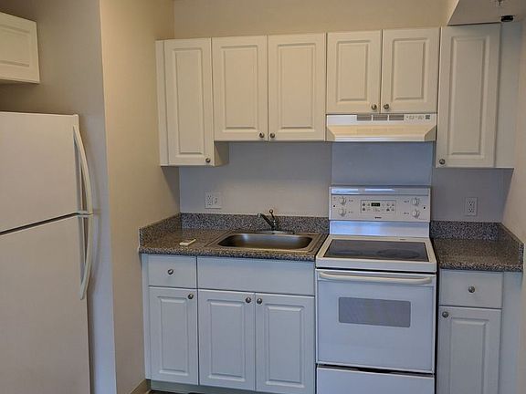 3rd image of 801 South St APT 3305