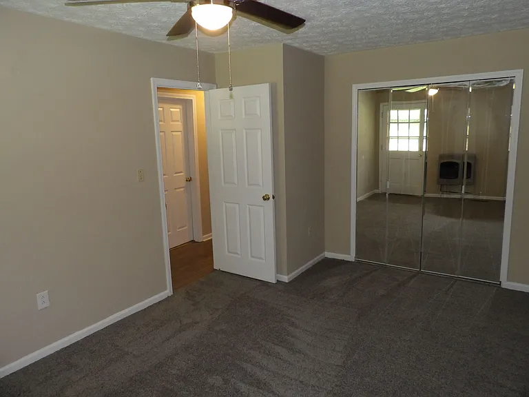 248 Meadowview Dr #2 — Photo 41