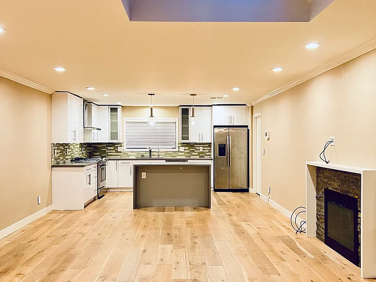 1678 Meadowlark Ln — Photo 1
