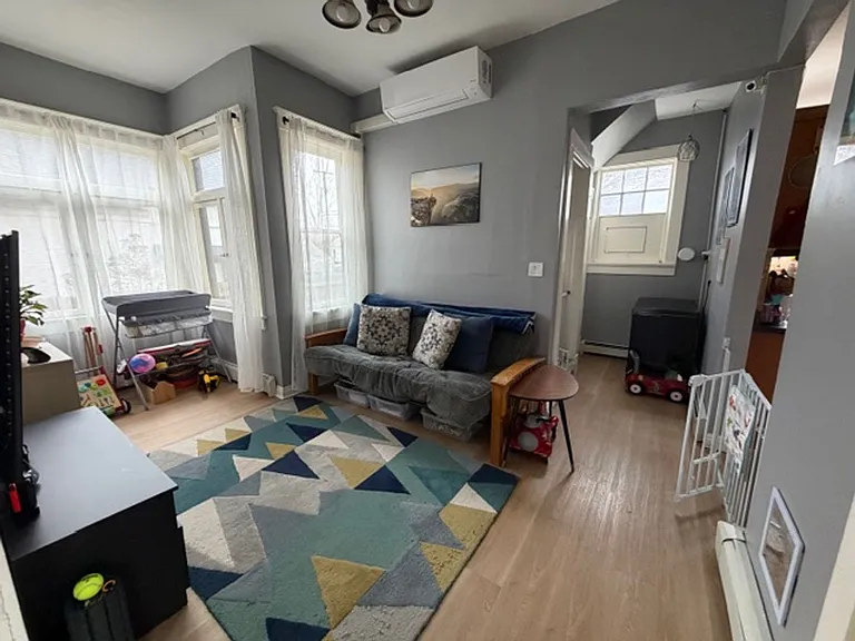 1538 S. 400 E. — Photo 26