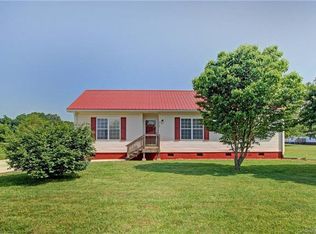 112 Speaks Rd, Olin, NC 28660