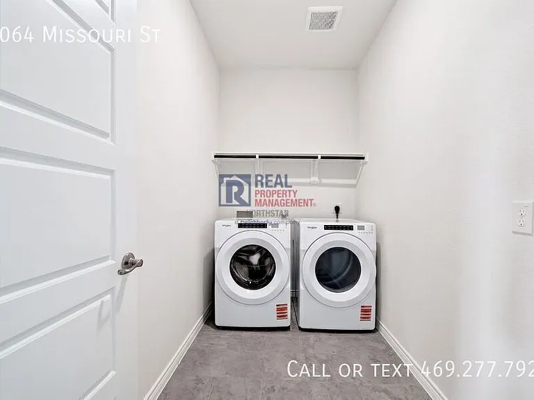 2064 Missouri St — Photo 31
