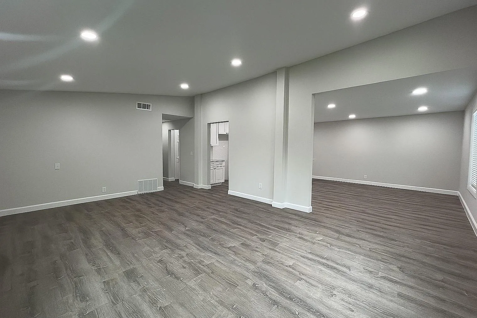 3 bed, 2.0 bath, 1344 sqft, $1,750 — Photo 4