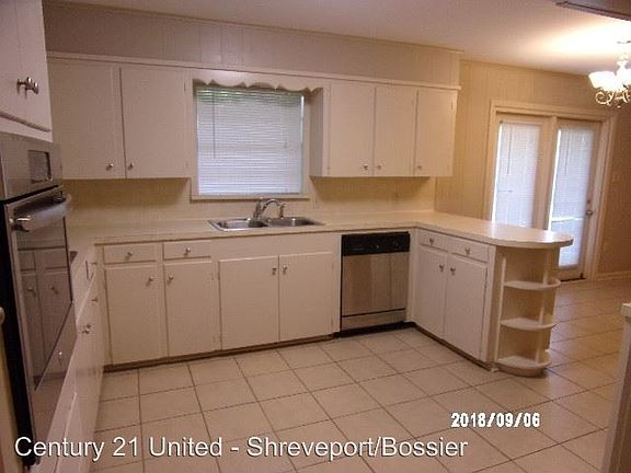 3rd image of 2717 Doles Pl