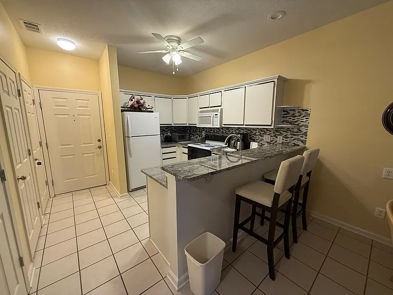 472 River Oaks Dr #65C — Photo 10