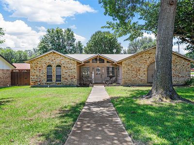 8400 Randy Dr, North Richland Hills, TX, 76182