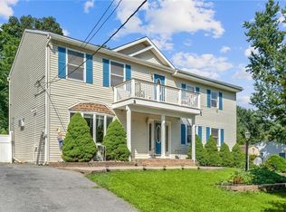 87 Wickham Dr, Warwick, NY 10990