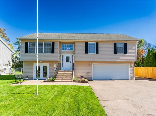 32 Roseleah Avenue, Plainville, CT 06062